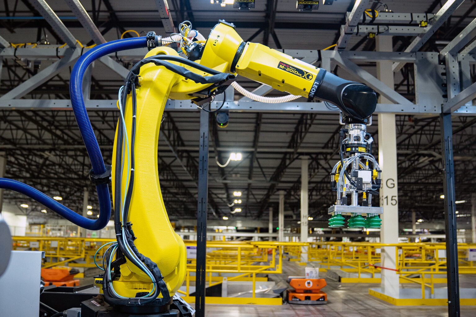 kompliceret tolv gøre det muligt for Amazon's robot arms break ground in safety and technology - Amazon Science