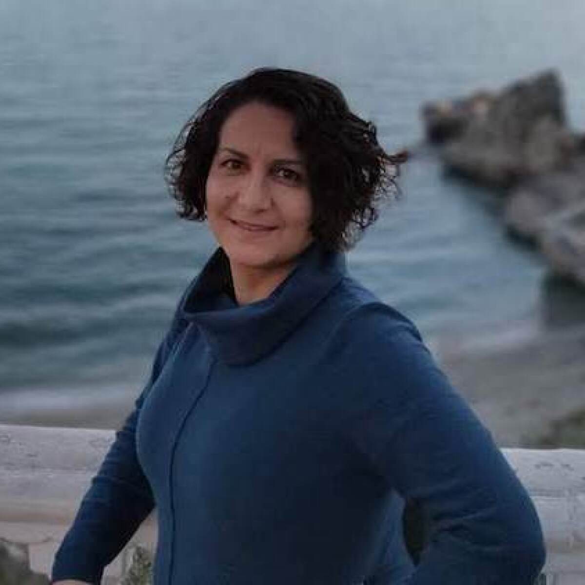 Roshanak Roshandel