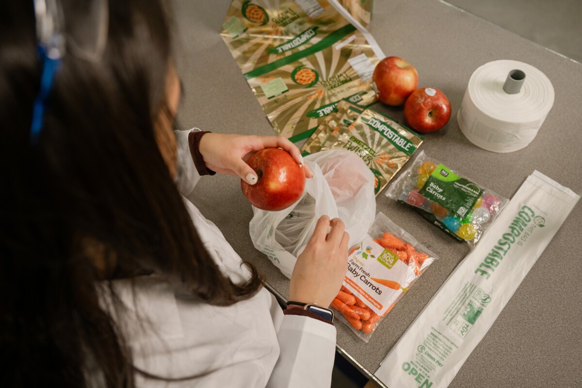 AWWS_PackagingInnovationsLab_Skrobecki_ 41.jpg